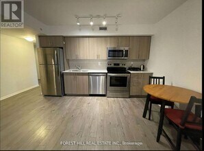 3091-3091 Dufferin St in Toronto, ON - Building Photo - Building Photo