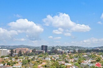 10701 Wilshire Blvd in Los Angeles, CA - Building Photo - Building Photo