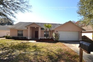 117 Quiet Oak Ct in Davenport, FL - Building Photo