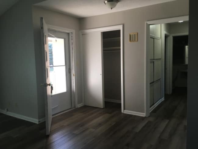 703 Carriage Ct in Salina, KS - Building Photo - Building Photo