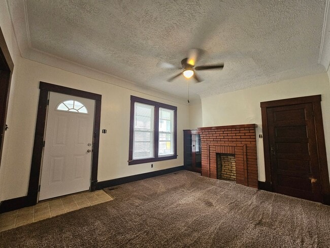 389 Gilmore St in Morgantown, WV - Building Photo - Building Photo