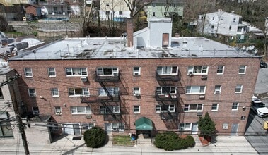 376-380 McLean Ave in Yonkers, NY - Building Photo - Primary Photo