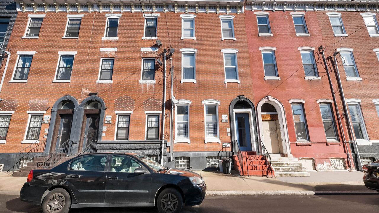 1309 N 15th St in Philadelphia, PA - Building Photo