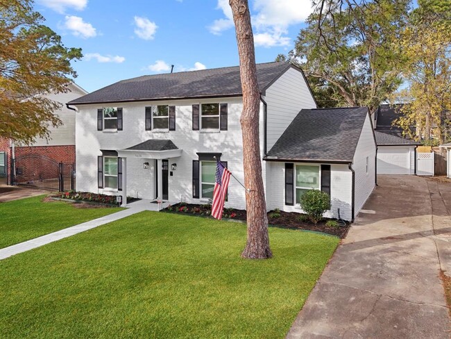 property at 5034 Oak Shadows Dr