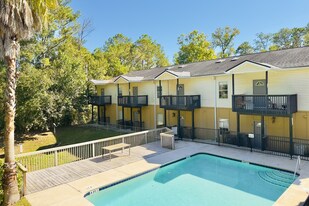 Mockingbird Garden Apartments in Tallahassee, FL - Building Photo