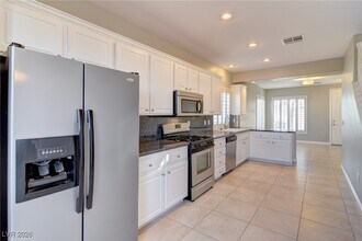 6158 Adams Bay Ave in Las Vegas, NV - Building Photo - Building Photo