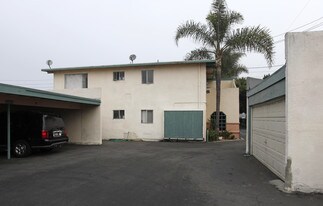 311 W Wilson St in Costa Mesa, CA - Building Photo