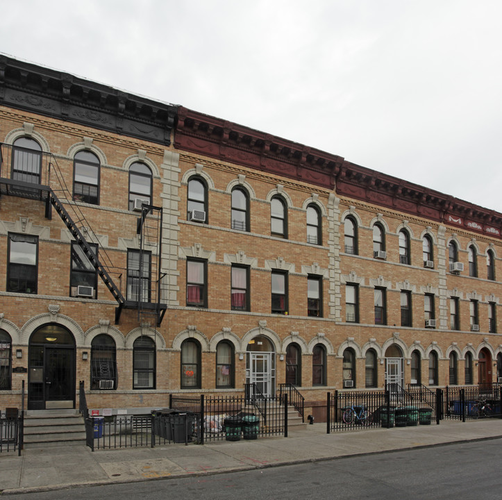 1272 Decatur in Brooklyn, NY - Foto de edificio