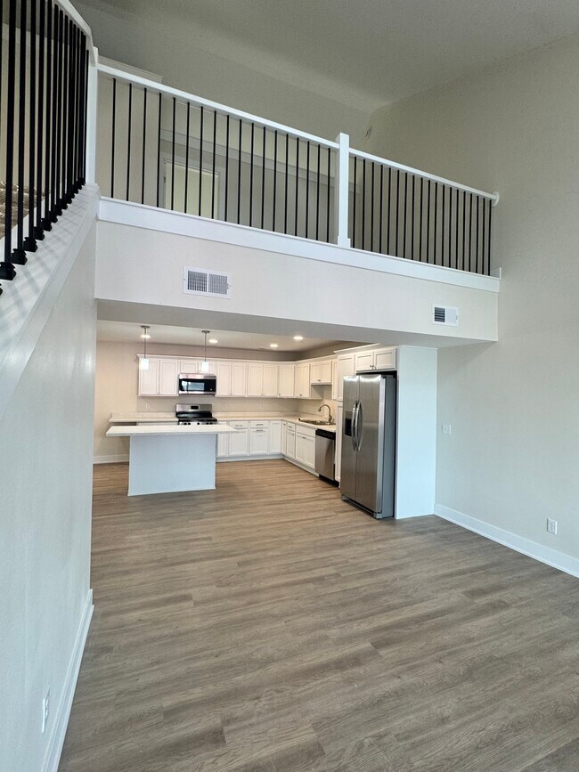 1101 Emerald Cove Dr in Clear Lake, IA - Building Photo - Building Photo