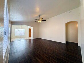 18215 N 11th Dr in Phoenix, AZ - Building Photo - Building Photo