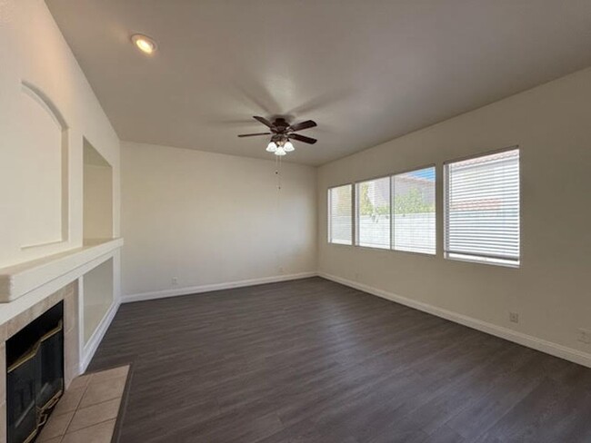 530 Curtin Ct in Las Vegas, NV - Building Photo - Building Photo