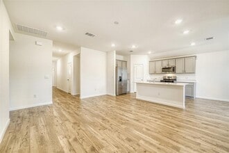 1936 Bandito Bluff Pass in Leander, TX - Building Photo - Building Photo