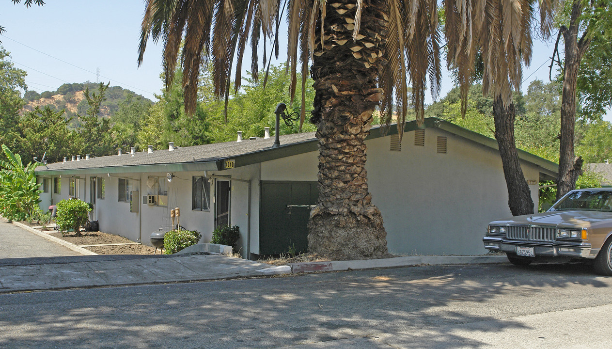 4032 Alhambra Way in Martinez, CA - Building Photo