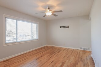 3456 S 126th Ave in Omaha, NE - Building Photo - Building Photo