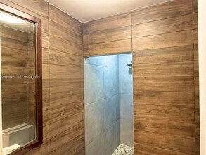 2671 NW 87th Ln in Sunrise, FL - Building Photo - Building Photo