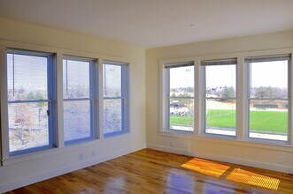 87 New St in Cambridge, MA - Foto de edificio - Building Photo