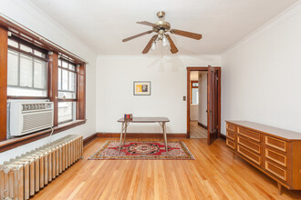 4434 W Altgeld St in Chicago, IL - Foto de edificio - Building Photo