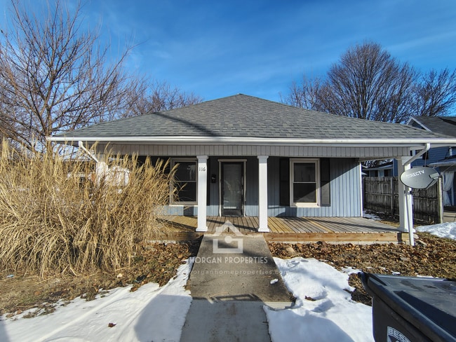 property at 116 W Vinyard St