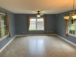 201 Kirkwood Dr in Owens Cross Roads, AL - Building Photo - Building Photo