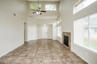 7531 Glenbriar Pl in Missouri City, TX - Building Photo - Building Photo