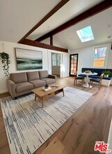 1813 N Edgemont St in Los Angeles, CA - Building Photo - Building Photo