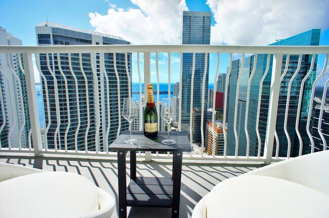 1200 Brickell Bay Dr