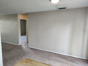 2324 S Sandburg Pt, Unit 2324 S Sandburg Pt in Homosassa Springs, FL - Building Photo - Building Photo