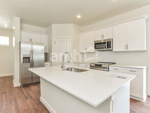 4672 W Ore Strm Rd in West Jordan, UT - Building Photo - Building Photo