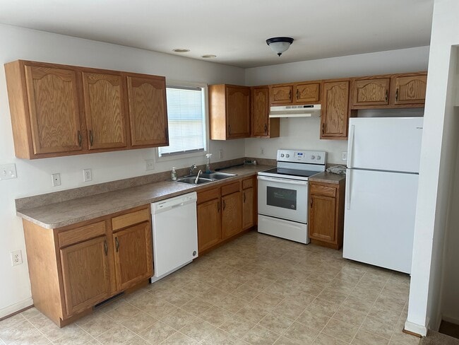 91 Fuzzy Tail Dr in Ranson, WV - Foto de edificio - Building Photo