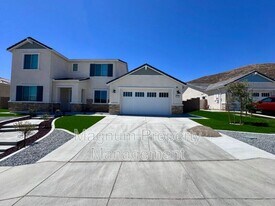 25061 River Peak Dr in Menifee, CA - Building Photo