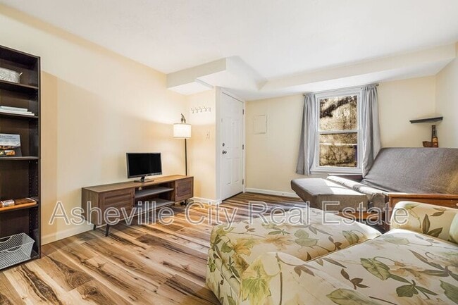 property at 1 Manila St