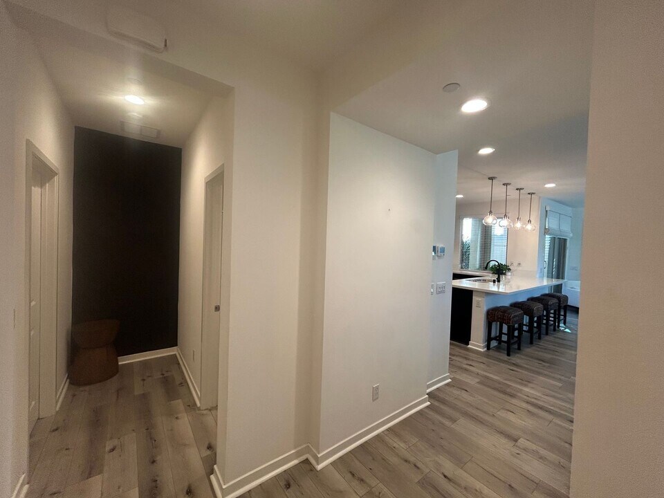 4232 Powell Wy in Corona, CA - Building Photo