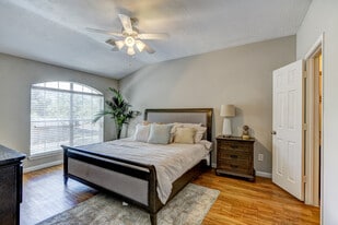 Greenhouse Villas in Katy, TX - Building Photo