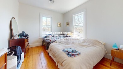 125 Hampshire St in Cambridge, MA - Building Photo - Building Photo