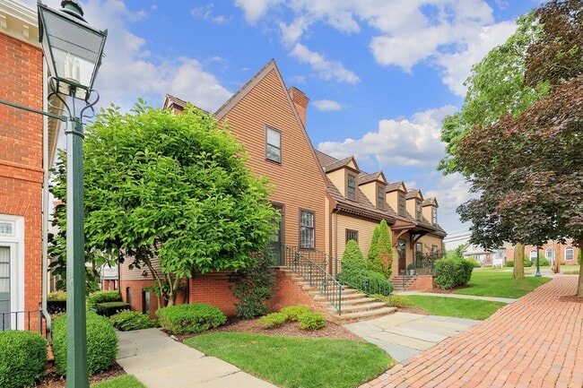 39 Murray Hill Square in New Providence, NJ - Building Photo - Building Photo