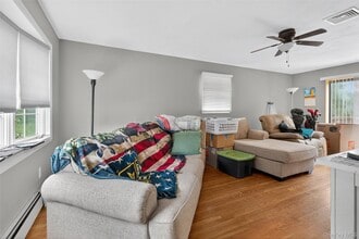 19 McGarrah Rd in Monroe, NY - Building Photo - Building Photo