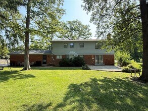 1133 Westmoor Pl in St. Louis, MO - Building Photo - Building Photo