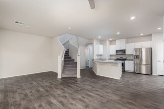 4740 Blaise Ave in North Las Vegas, NV - Building Photo - Building Photo