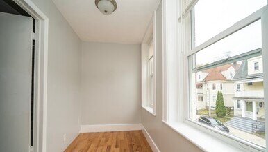 38 Fayston St, Unit #2 in Boston, MA - Building Photo - Building Photo