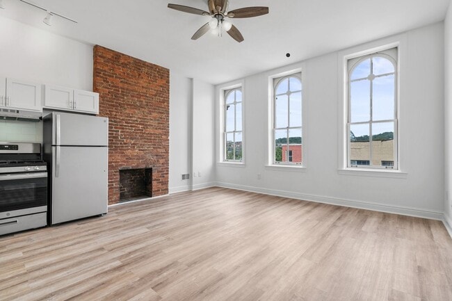 property at 2304 1/2 E Carson St
