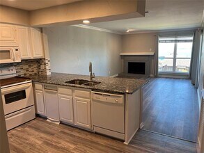 105 Henry M Chandler Dr in Rockwall, TX - Building Photo - Building Photo