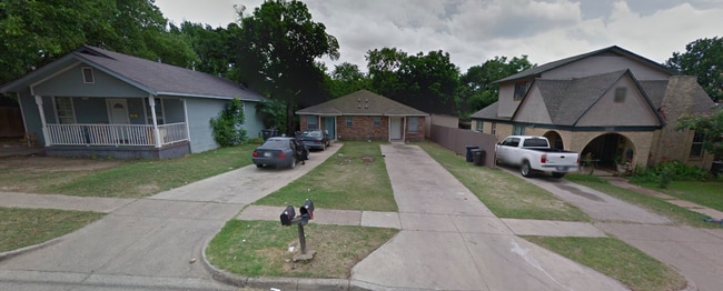 3114-3116 Avenue L in Fort Worth, TX - Building Photo - Building Photo