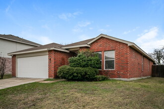 1037 Bannack Dr in Arlington, TX - Building Photo - Building Photo