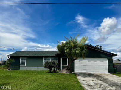 1719 NW 18th Terrace in Cape Coral, FL - Building Photo
