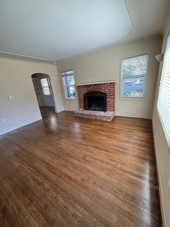 1306 Sally St in Hollister, CA - Building Photo - Building Photo