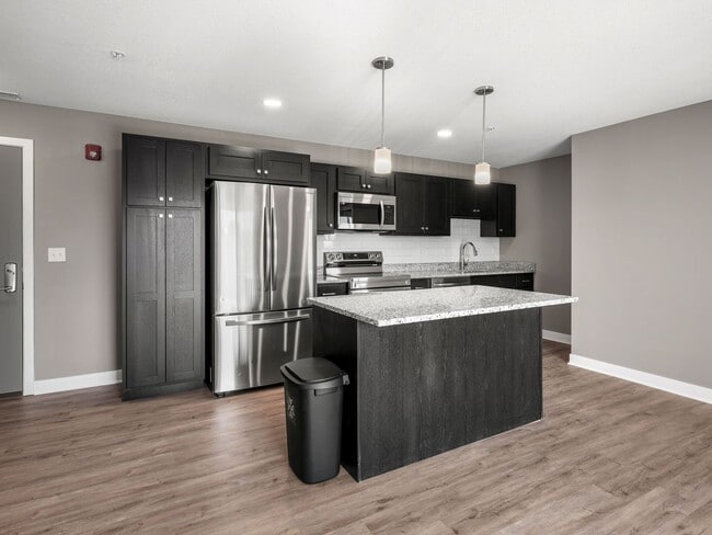 Centlivre The Crown in Fort Wayne, IN - Foto de edificio - Interior Photo