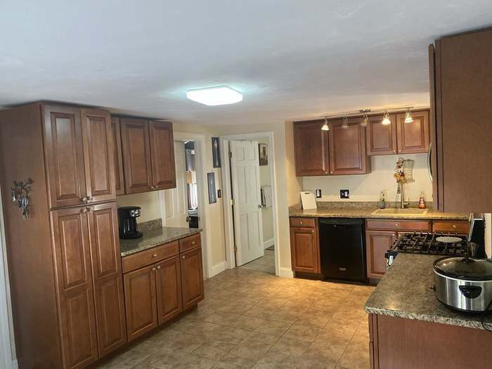 12 Juliette St, Unit 12 Juliette Street in Andover, MA - Building Photo