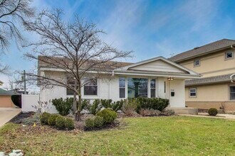710 S Hawthorne Ave in Elmhurst, IL - Building Photo - Building Photo