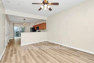 3055 Golden Dale Ln in Charlotte, NC - Building Photo - Building Photo