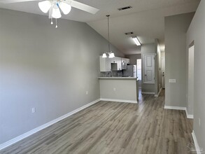 2309 Trailwood Dr in Cantonment, FL - Building Photo - Building Photo